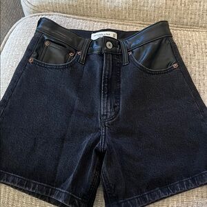 Abercrombie & Fitch Black High Rise “Dad” shorts